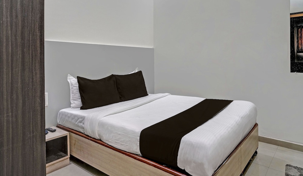 OYO Rooms Sakinaka Junction 10/34