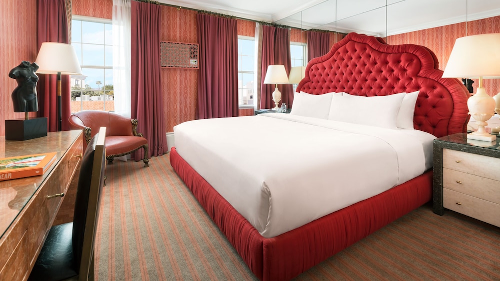 Parisian, King Bed, Accessible