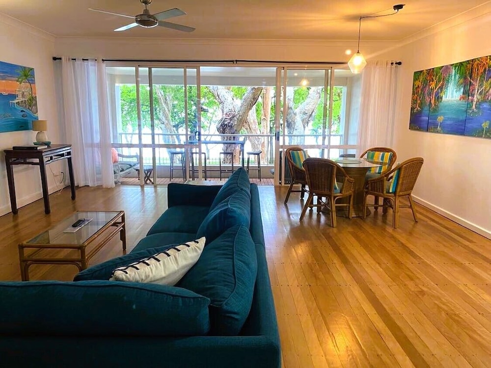 Beachview Apartments at Villa Paradiso 22/50