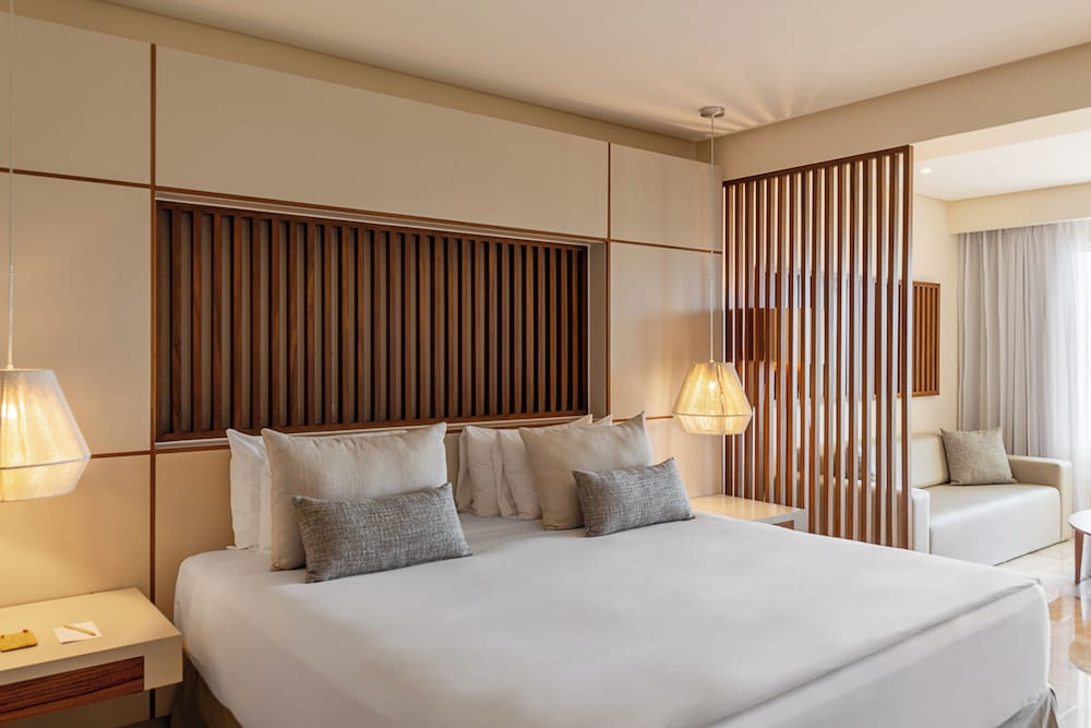 Junior Suite, King Bed, Nature View