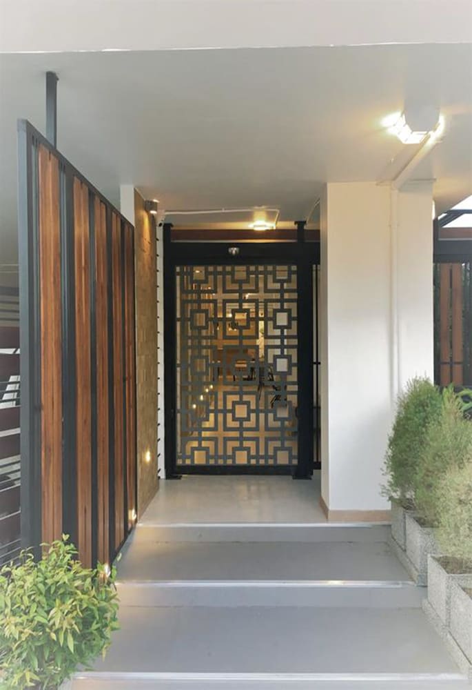 Bangkok Saran Poshtel 11/64