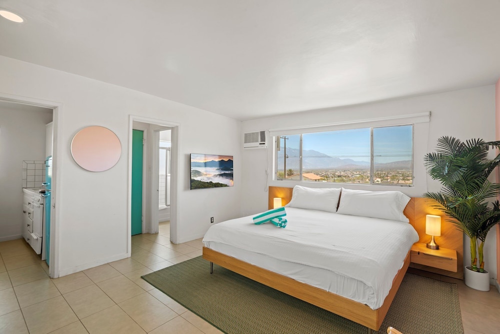 Sagewater Resort and Spa - Adult Only 24/69