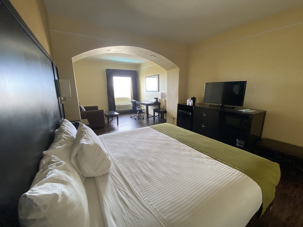 STANDARD, KING BED