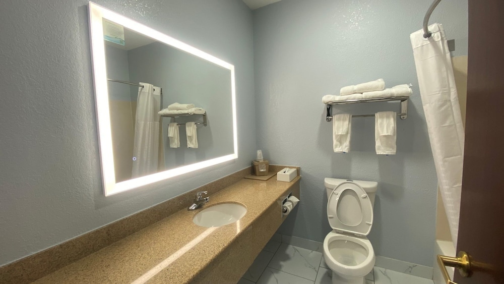 Days Inn by Wyndham Dodge City 55/56
