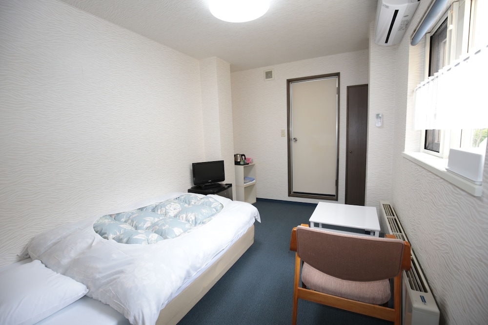 Iruka Hotel 6/47