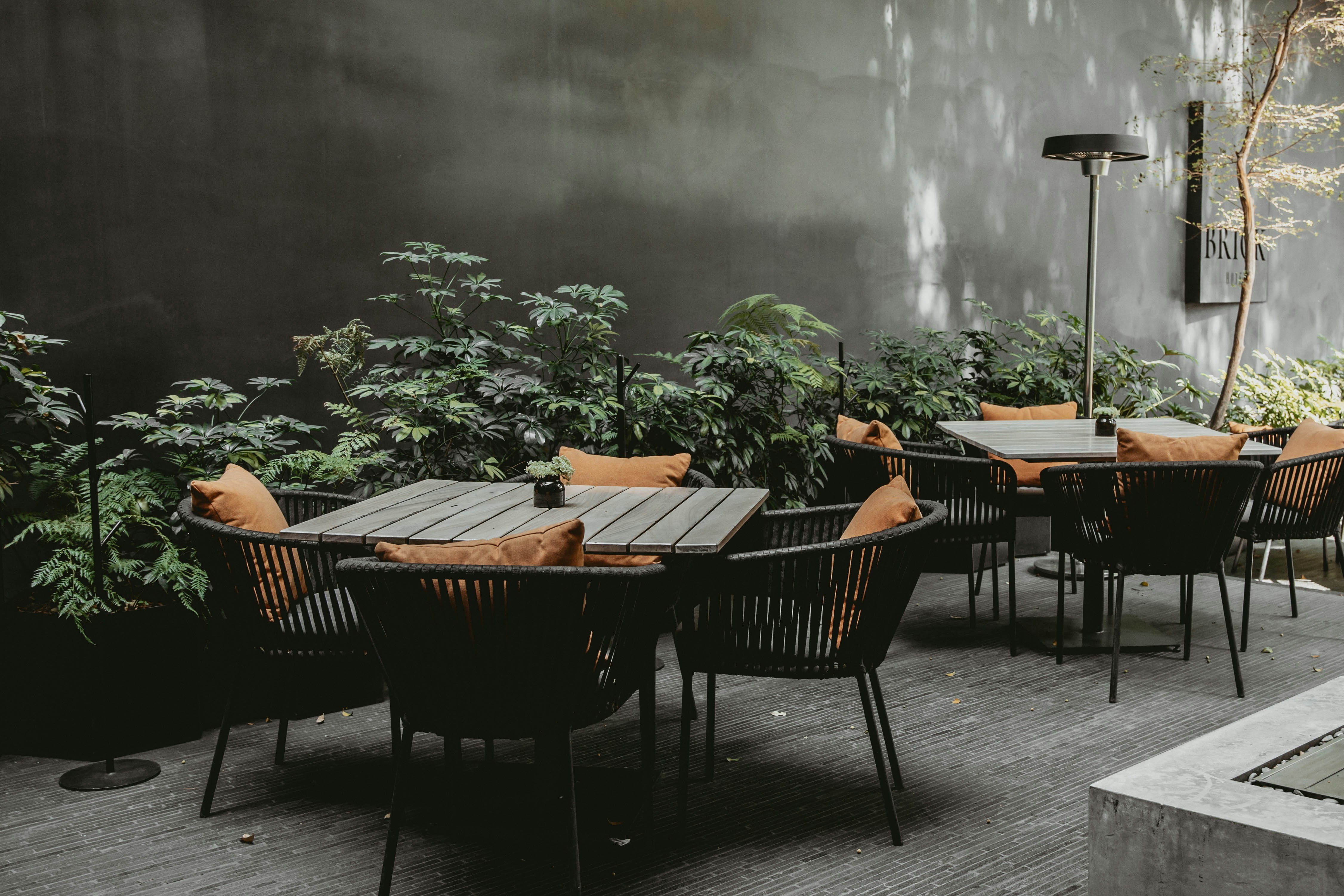 Brick Hotel 41/50
