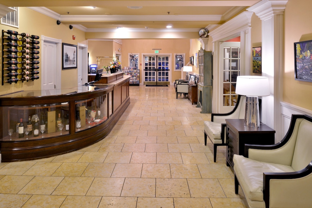 Majestic Inn & Spa 9/80