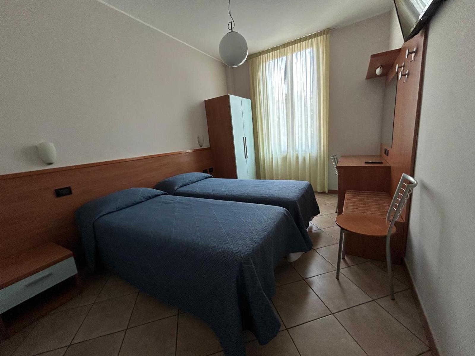 Albergo Salerno 11/50