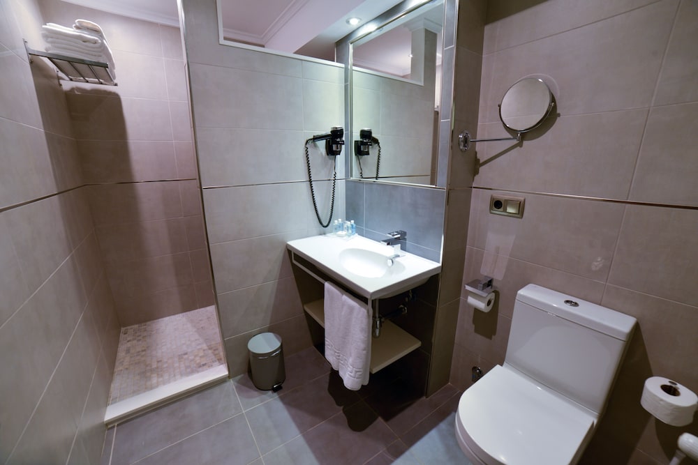 Apartamentos Turisticos Llanes 38/44