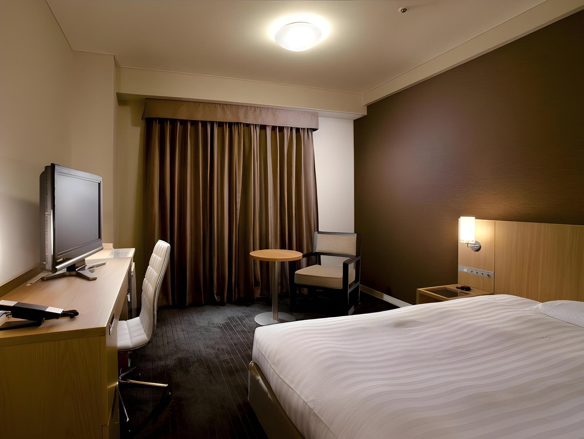 Semi Room, King Bed