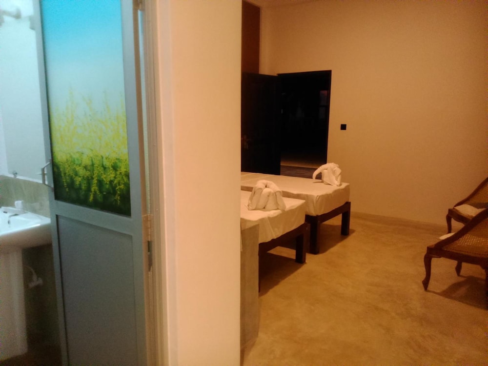 Saara Beach Hotel 38/50