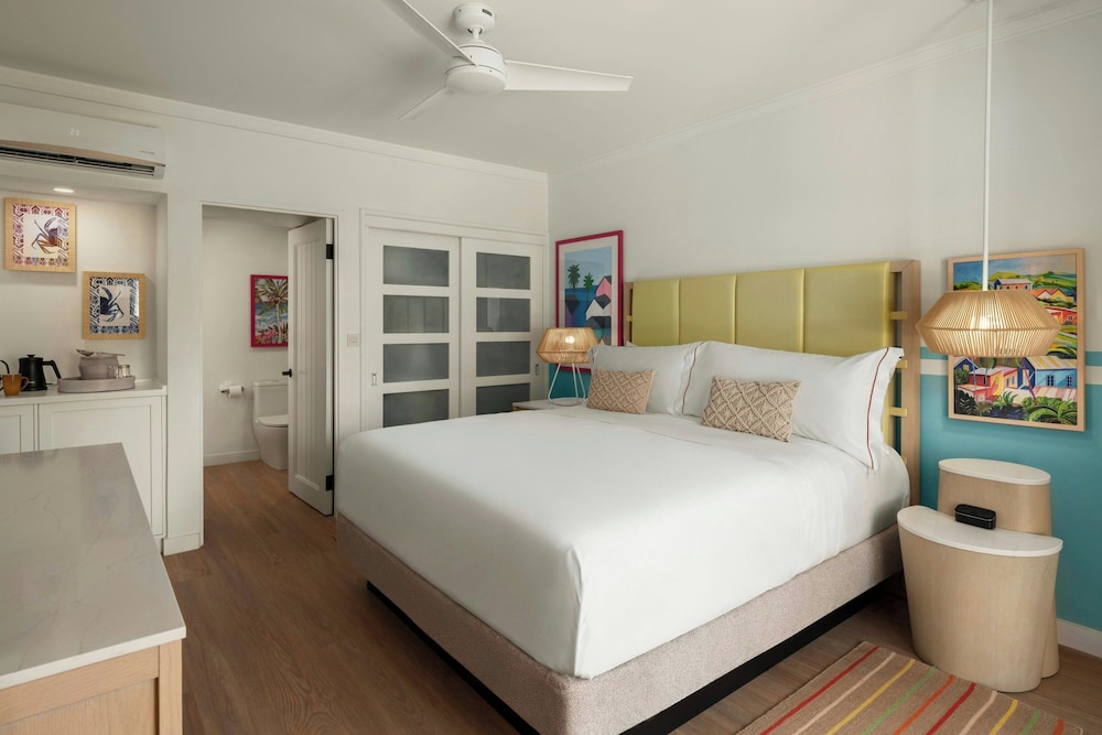 Room, King Bed, Ocean Front, Balcony