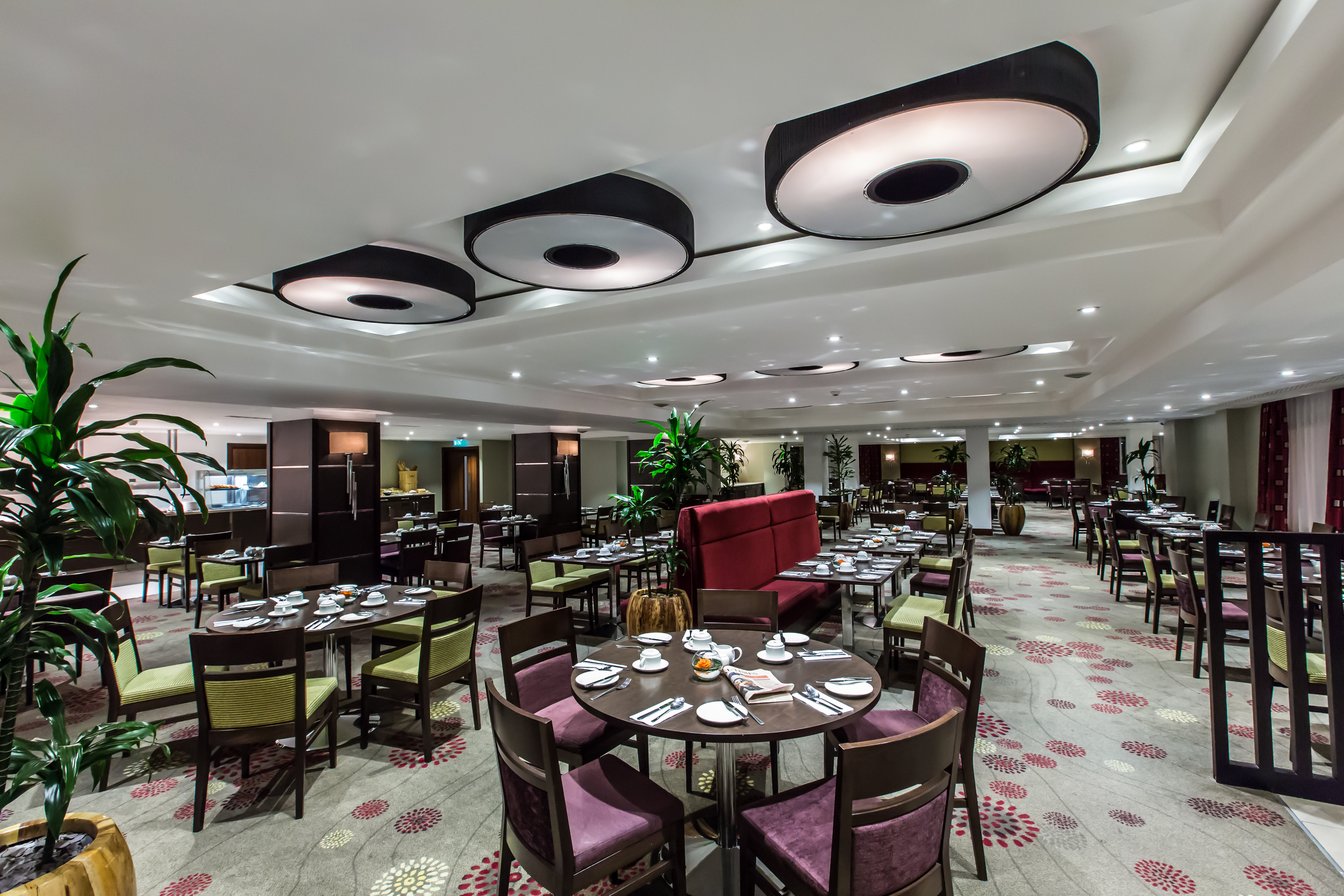 Holiday Inn London - Kensington High St. by IHG 62/81