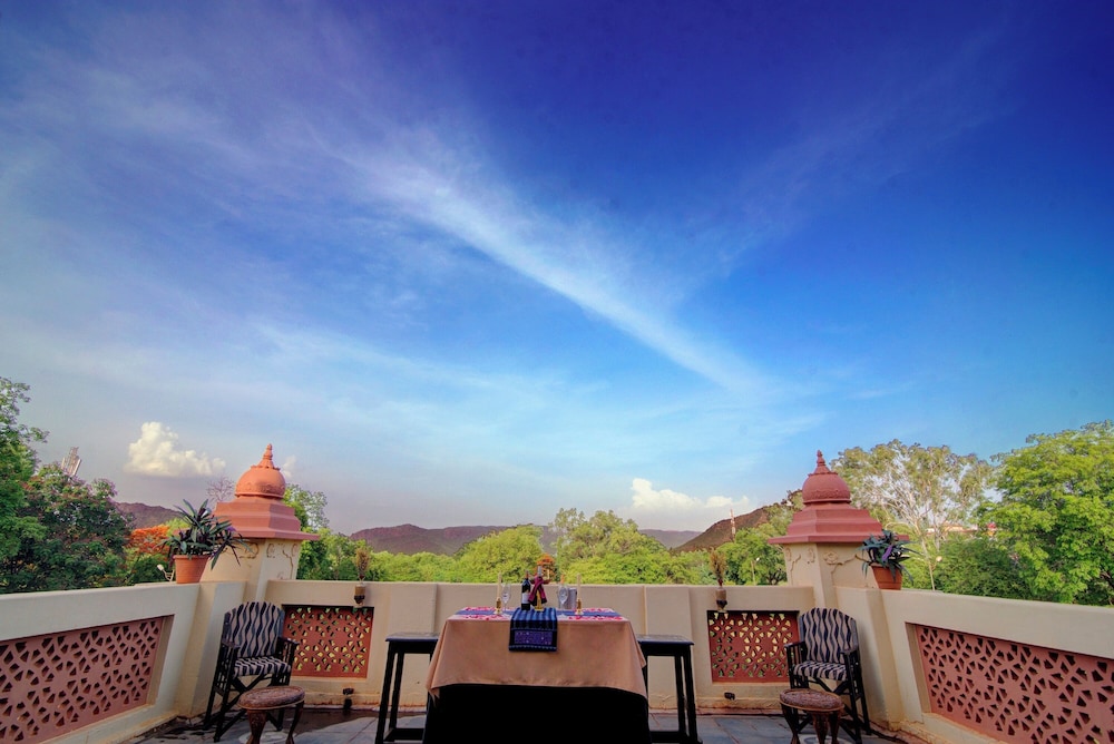 WelcomHeritage Shivavilas Palace 7/64