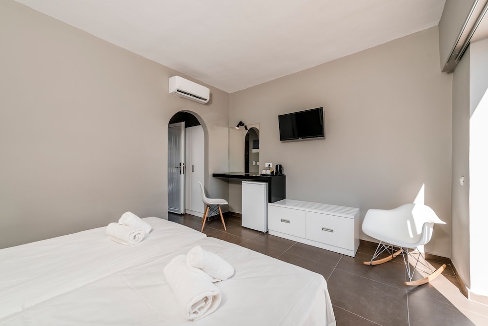Belmare Hotel 18/45