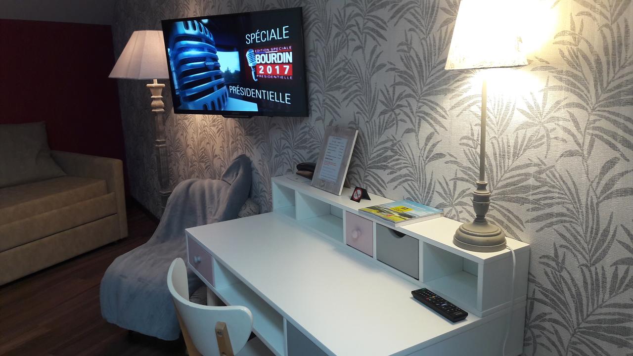 HOTEL LES AUBEPINES 2/15