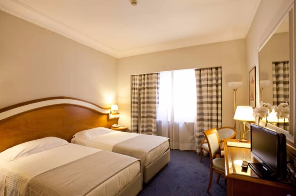 art'otel Rome Piazza Sallustio, Powered by Radisson Hotels 12/50
