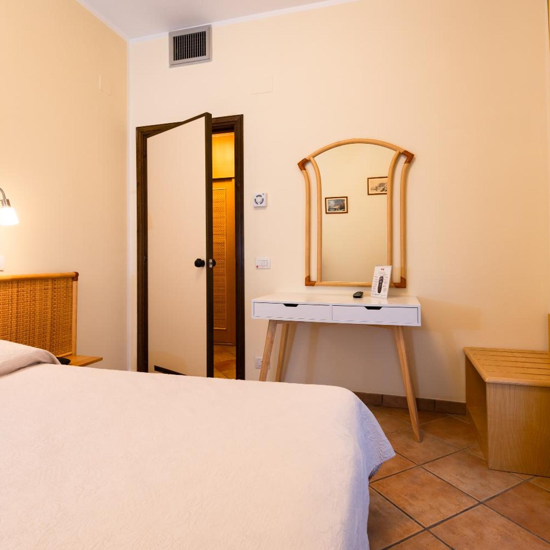 جناح جونيور ثلاثي، Hotel Ristorante Il Ceppo 3/5