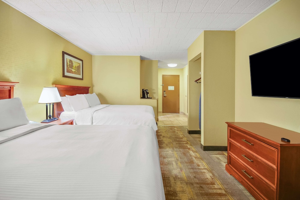 Wyndham Garden York 13/56
