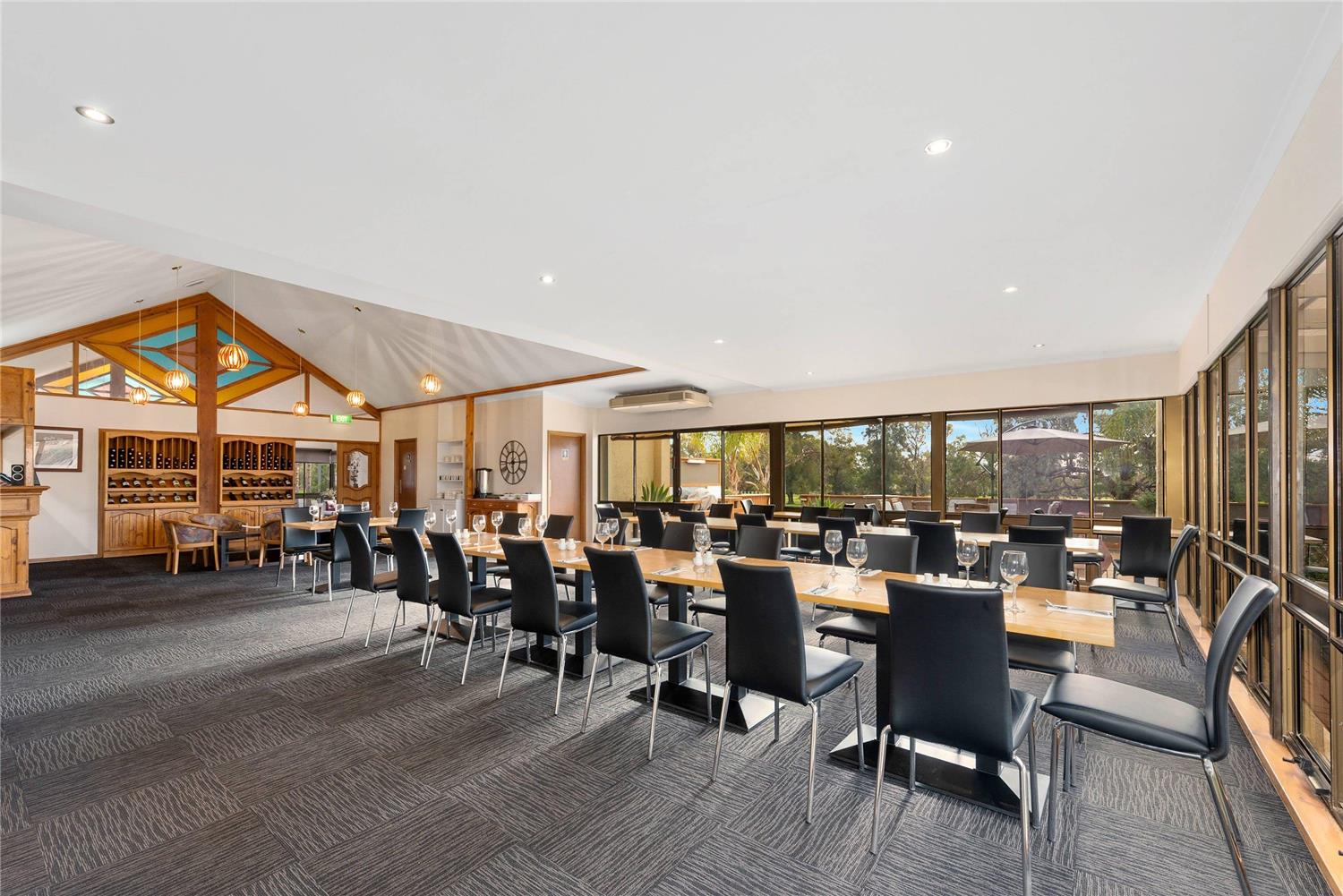 Comfort Inn & Suites Riverland 18/27
