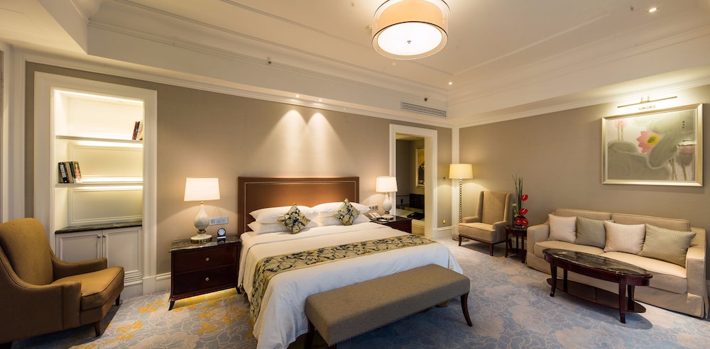 Fuzhou Jeurong Hotel 11/72