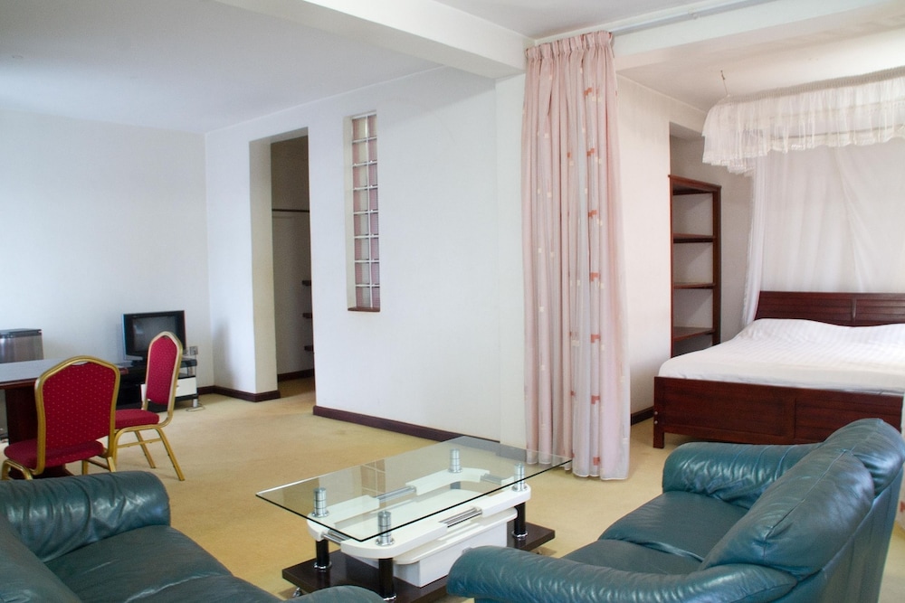 Sheron Hotel 17/51