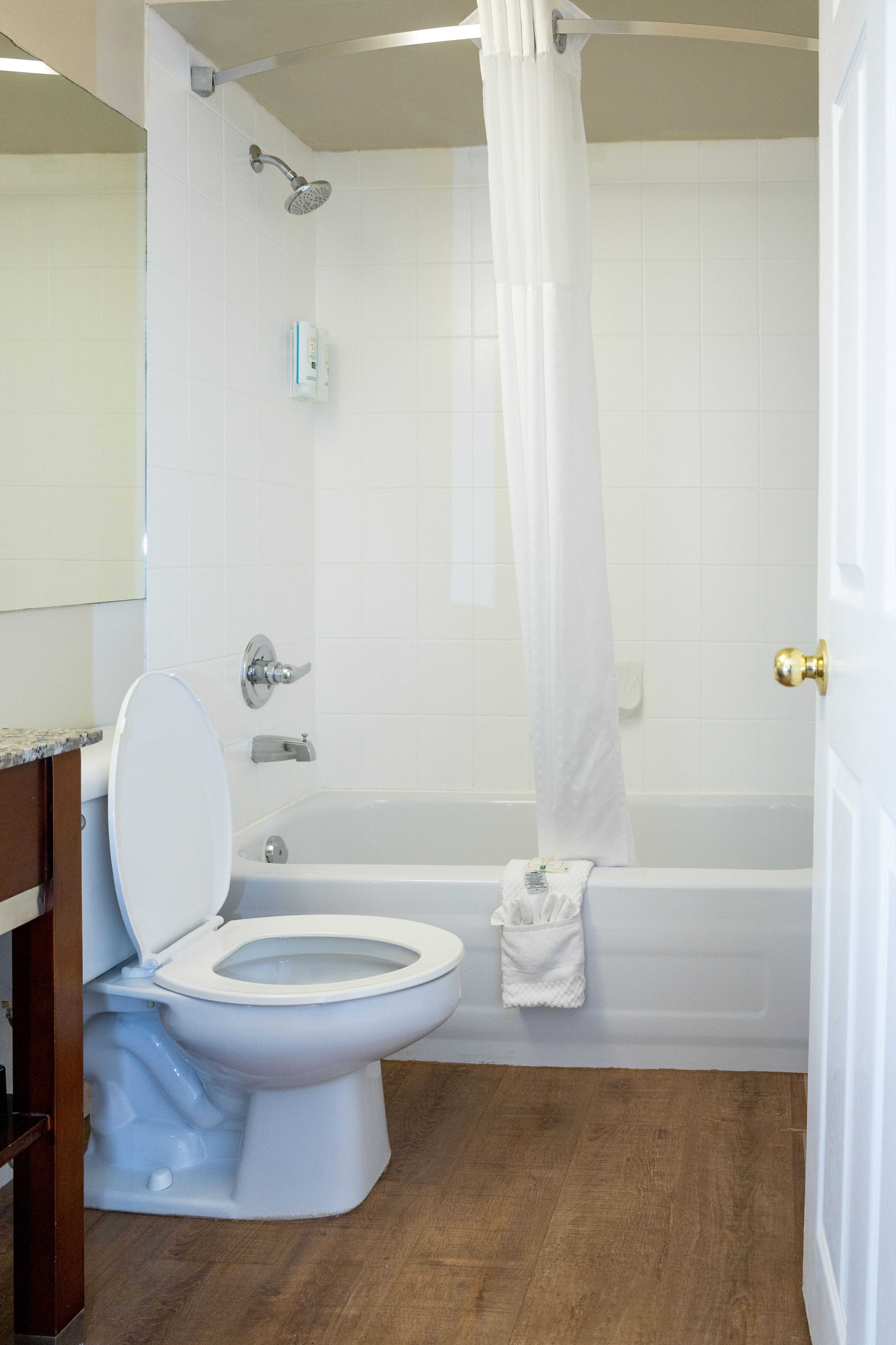 Quality Inn & Suites Downtown Vancouver in VANCOUVER - BRITISH COLUMBIA