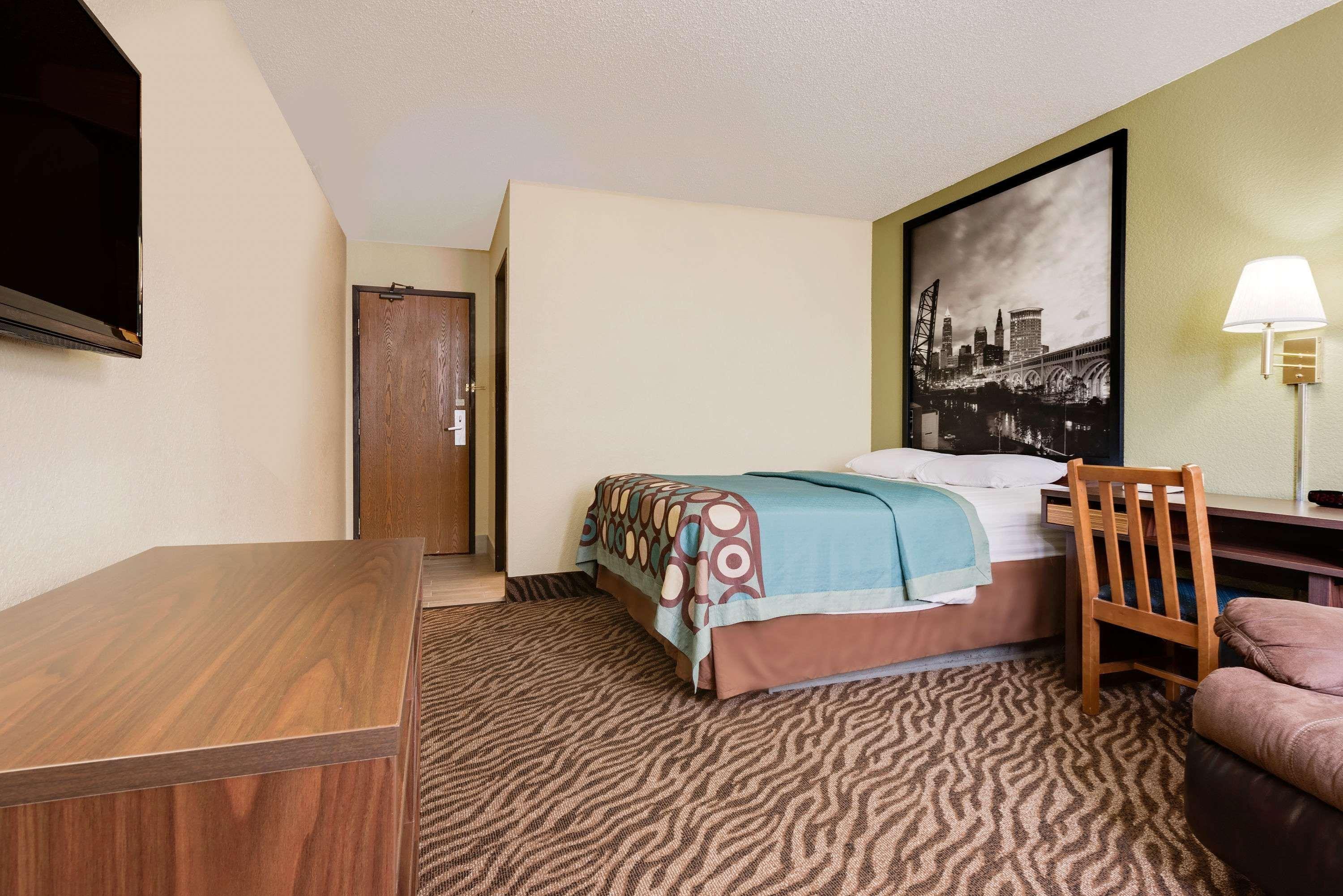 Room, Queen Bed, Smoking