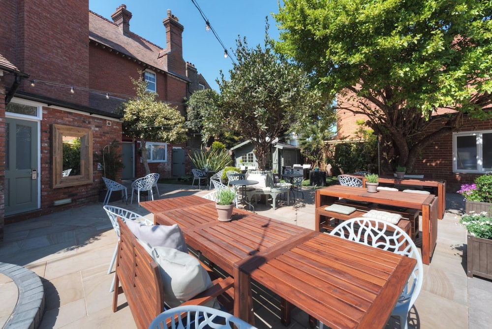 Somerset House Boutique Hotel 42/50