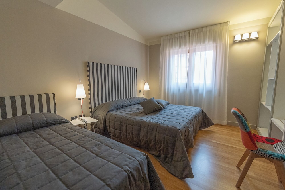 Hotel Moderno Assisi 19/50