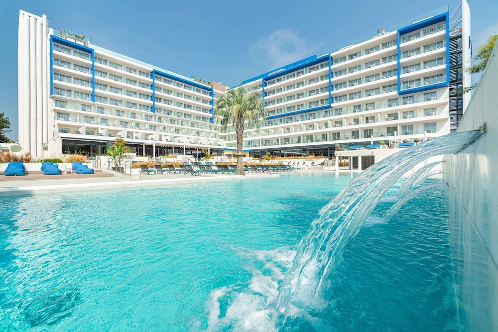 L Azure Hotel 7/64
