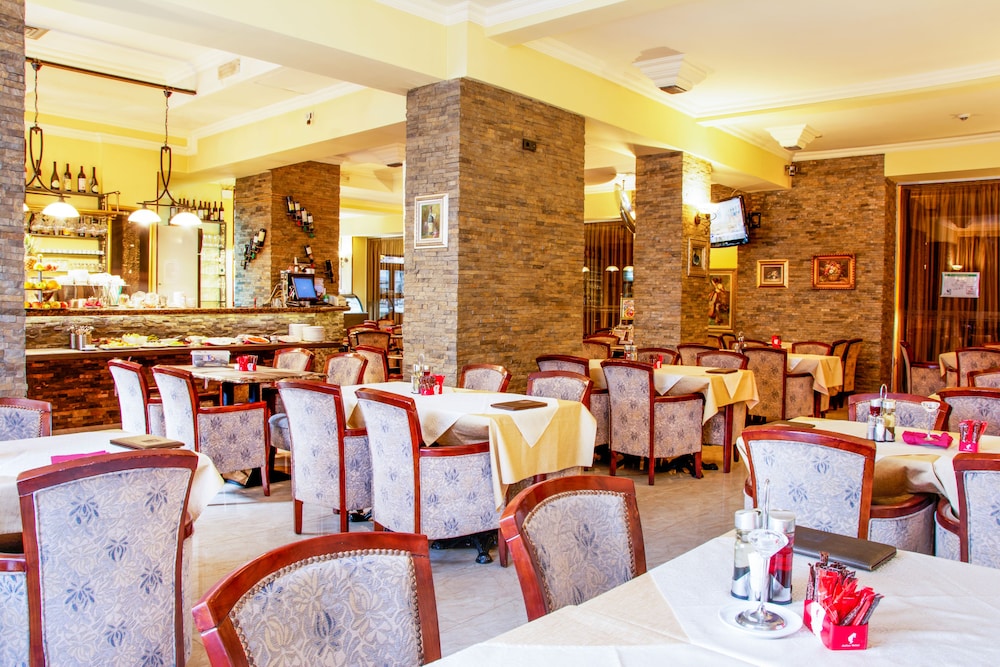 Planeta Inn Hotel 44/50