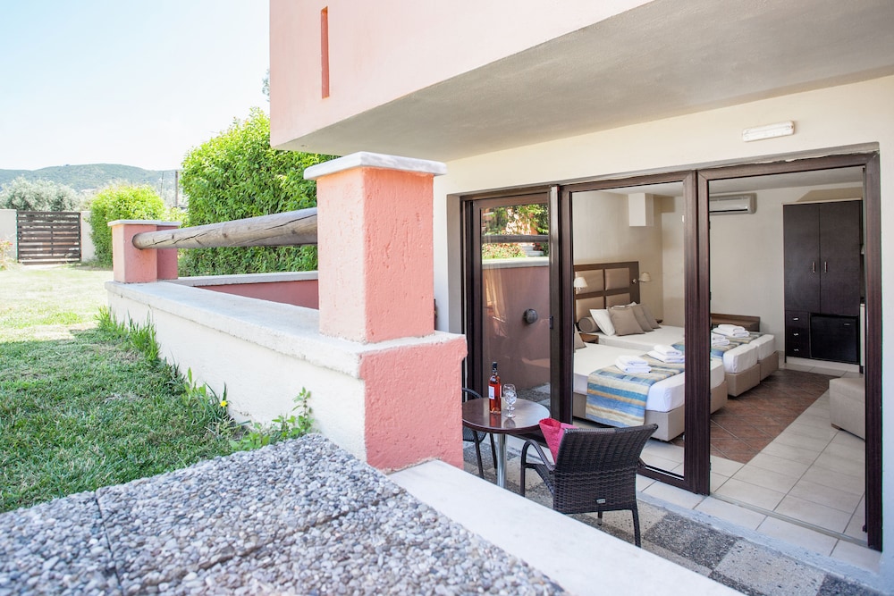 Rigas Hotel Skopelos 56/74