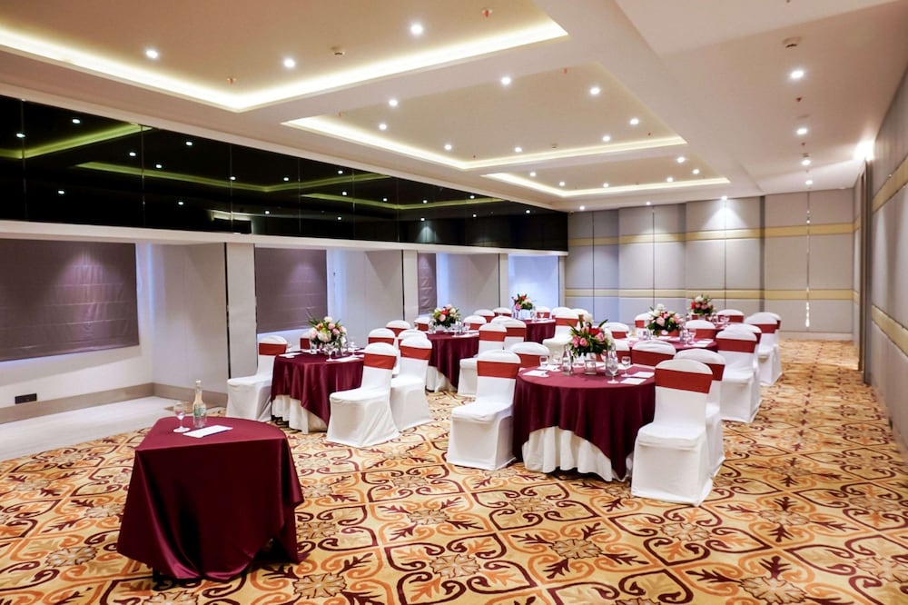 GOLDEN TULIP LUCKNOW 30/39