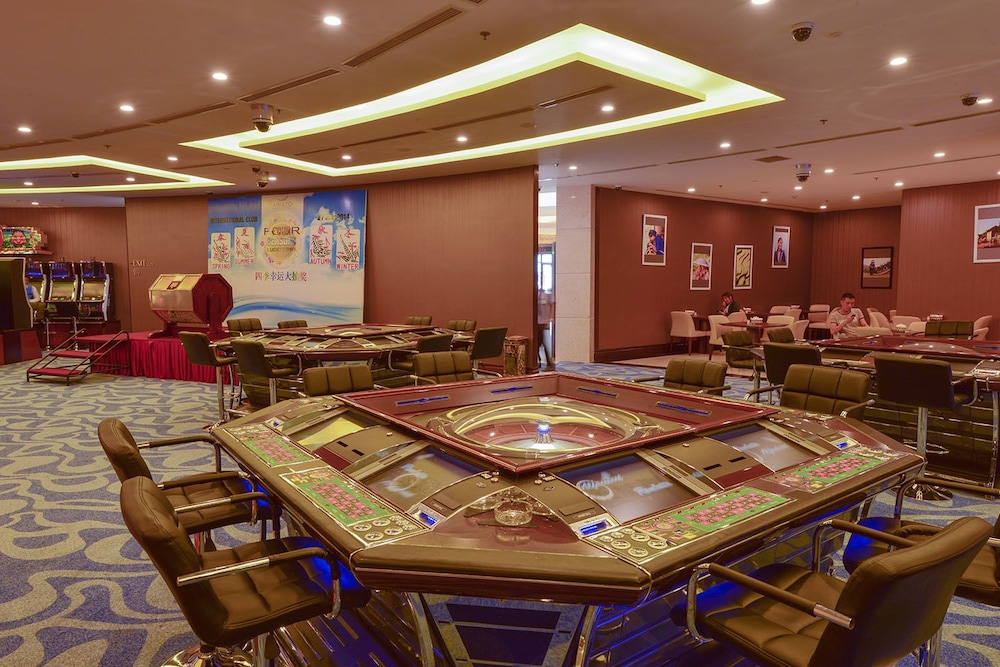 Aristo International Hotel 39/53