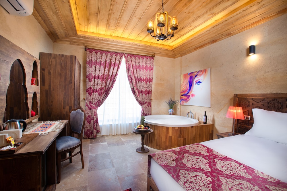 Cappadocia Pyramid Stone House 5/29