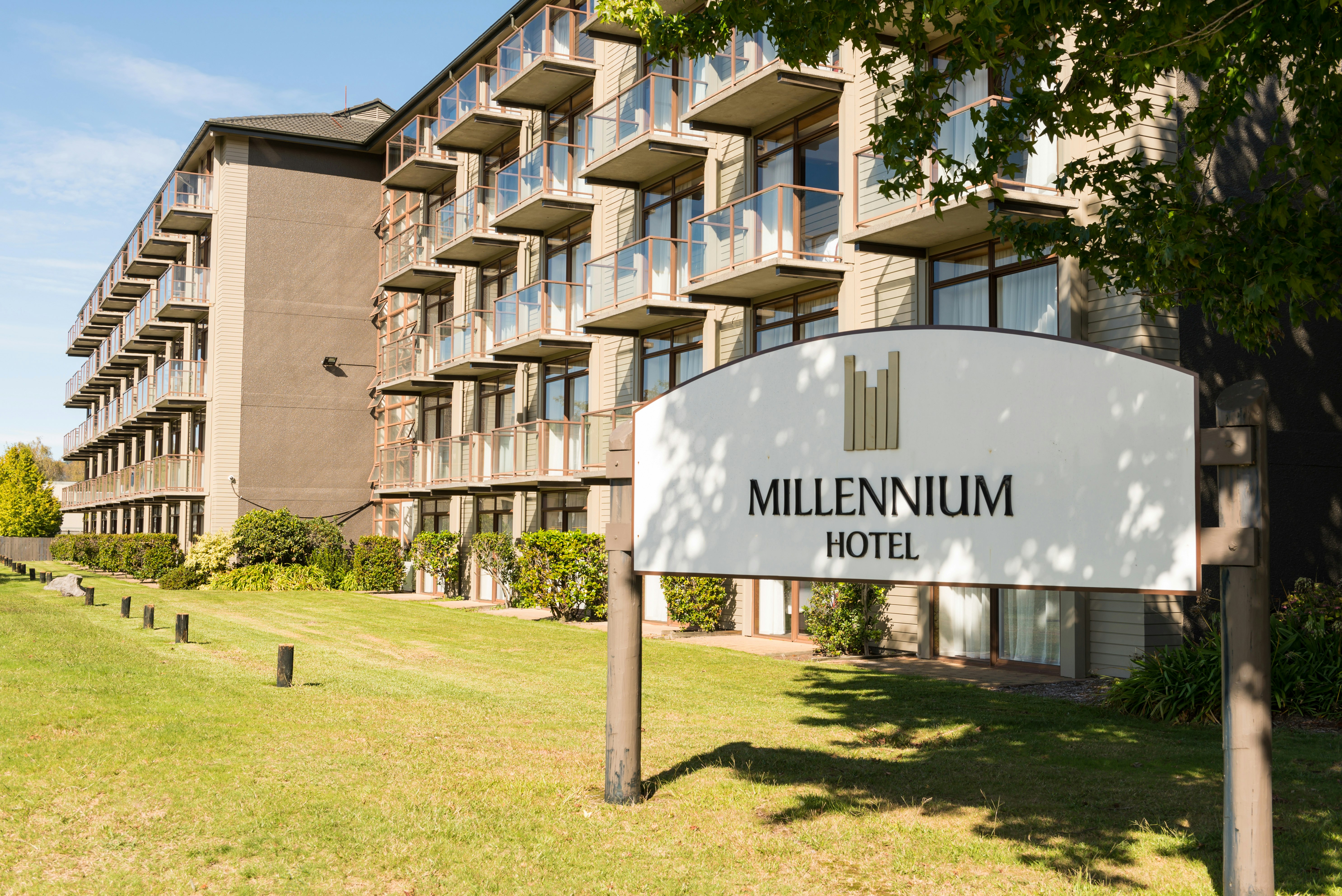 Millennium Hotel Rotorua 83/85
