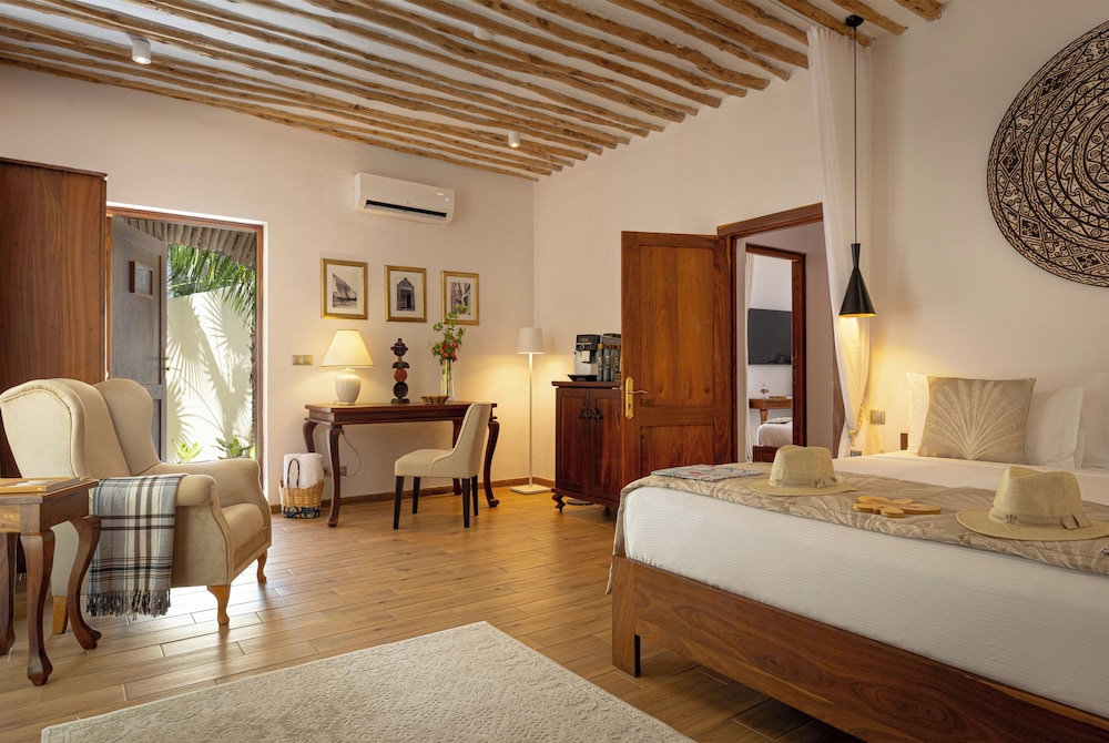 2 Bedrooms, Quadruple, Twin Beds, Pool Access, Garden Area، Zanzibar White Sand Luxury Villas Spa 6/10