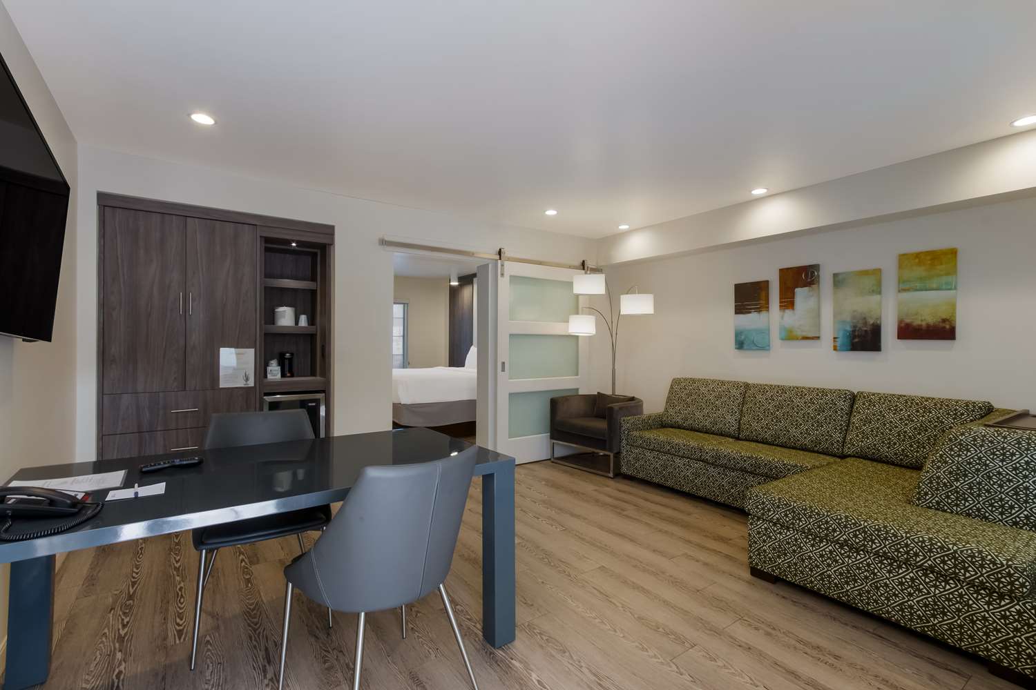 Baymont Inn & Suites by Wyndham Tempe University/Phoenix 21/29