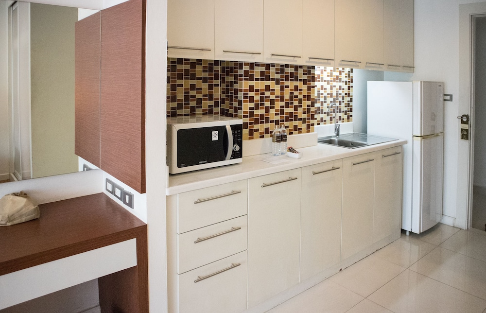 SATHORN GRACE SERVICED RESIDENCE 6/65