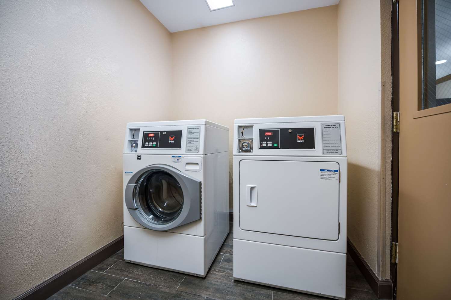 Quality Inn Jacksonville near Little Rock Air Force Base 16/32