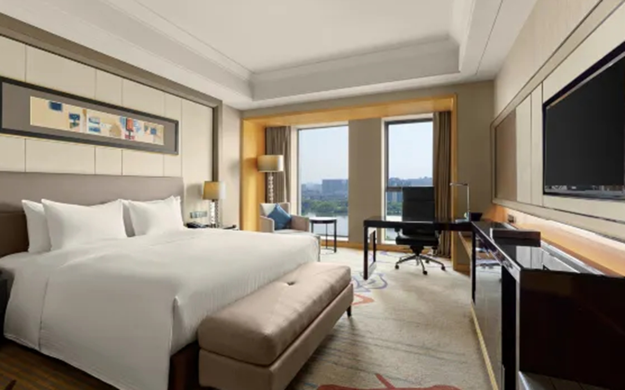 Deluxe, Double Bed