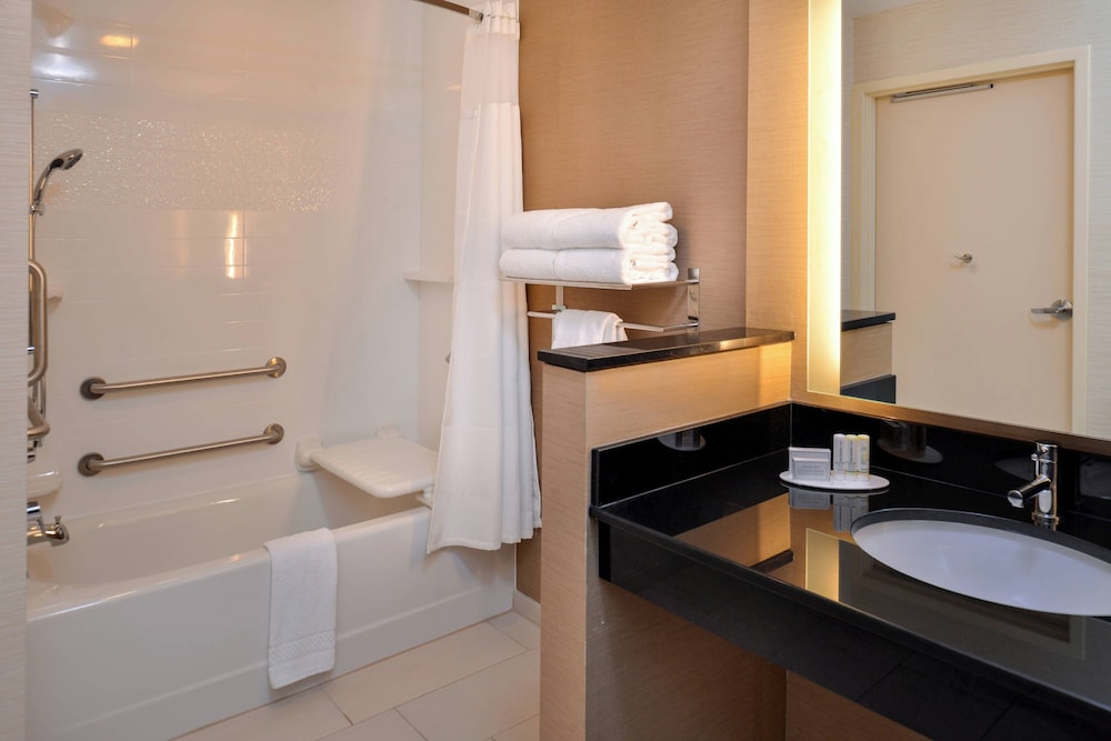 جناح بسريرين كوين مع أريكة، Fairfield Inn Suites By Marriott Orlando East Ucf Area 2/4