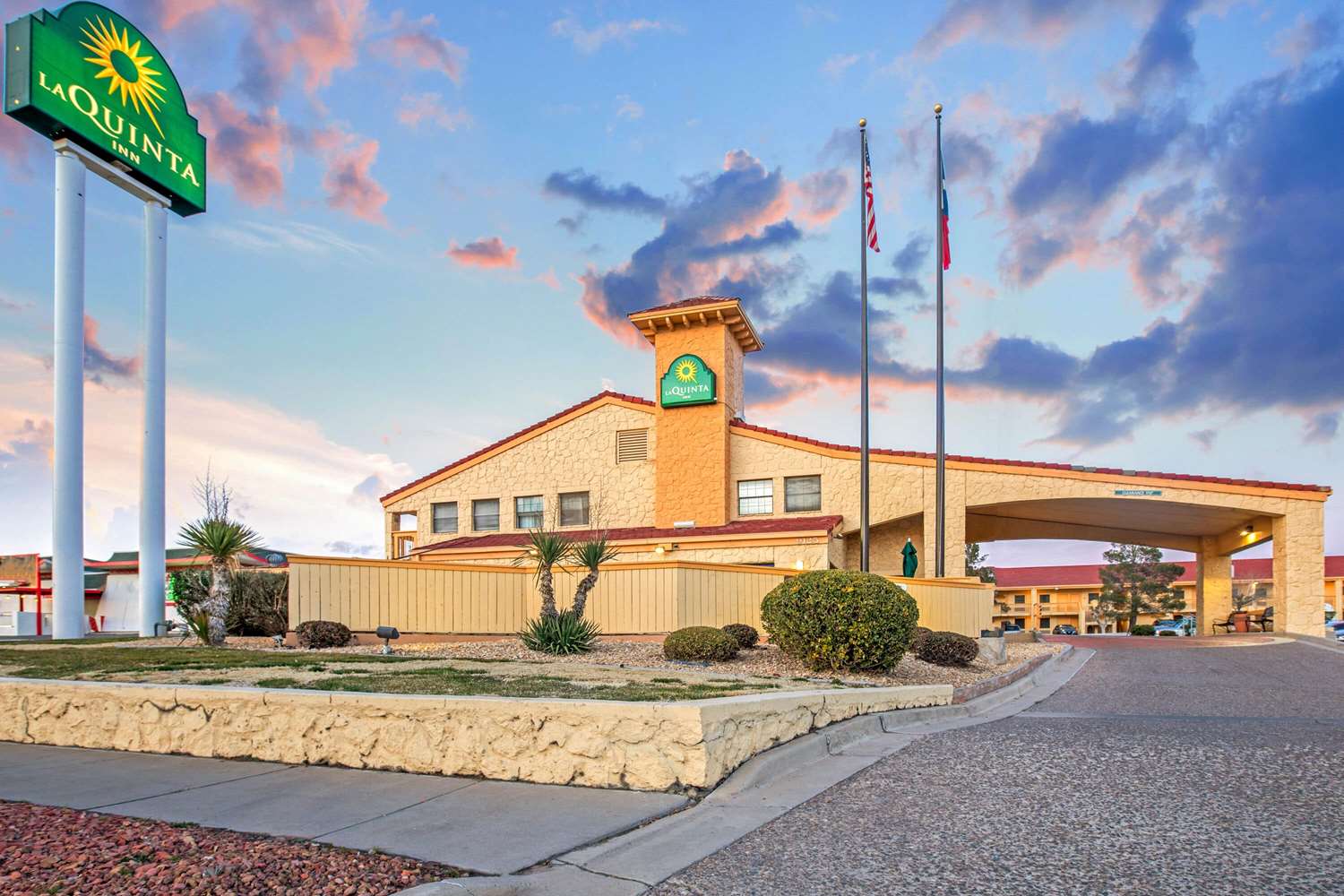 La Quinta Inn El Paso Cielo Vista 17/25