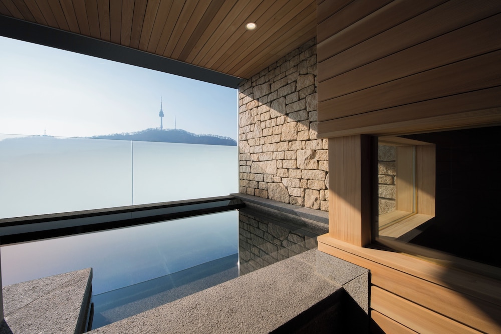 Ibis Styles Ambassador Seoul Myeongdong 22/59