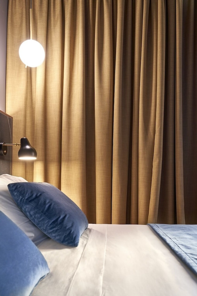 My One Hotel Executive 26/51