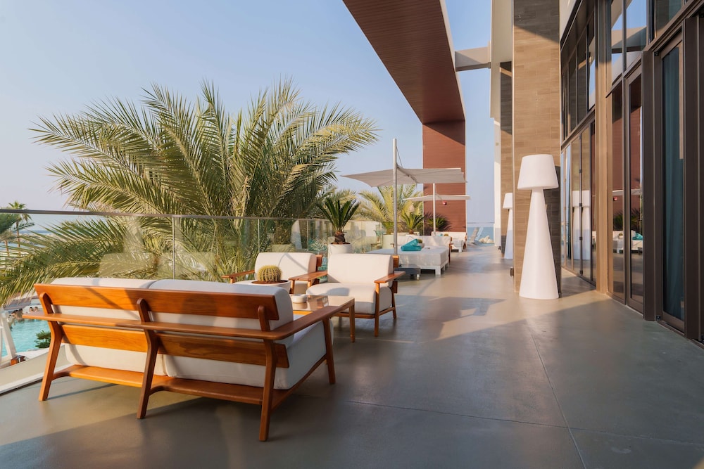 Nikki Beach Resort and Spa Dubai 19/81