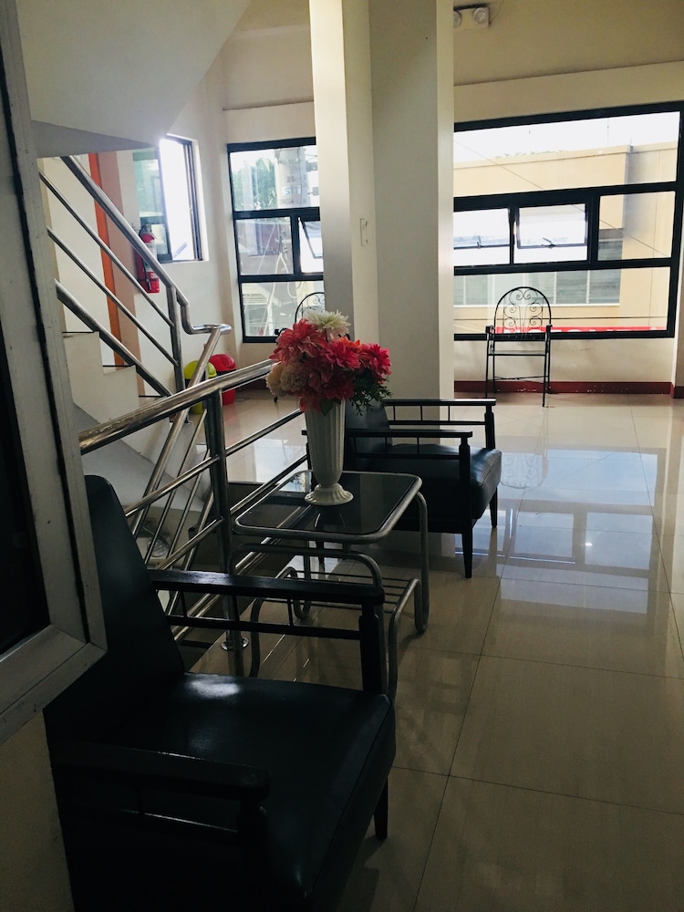 Heart Hotel And Services 14/22