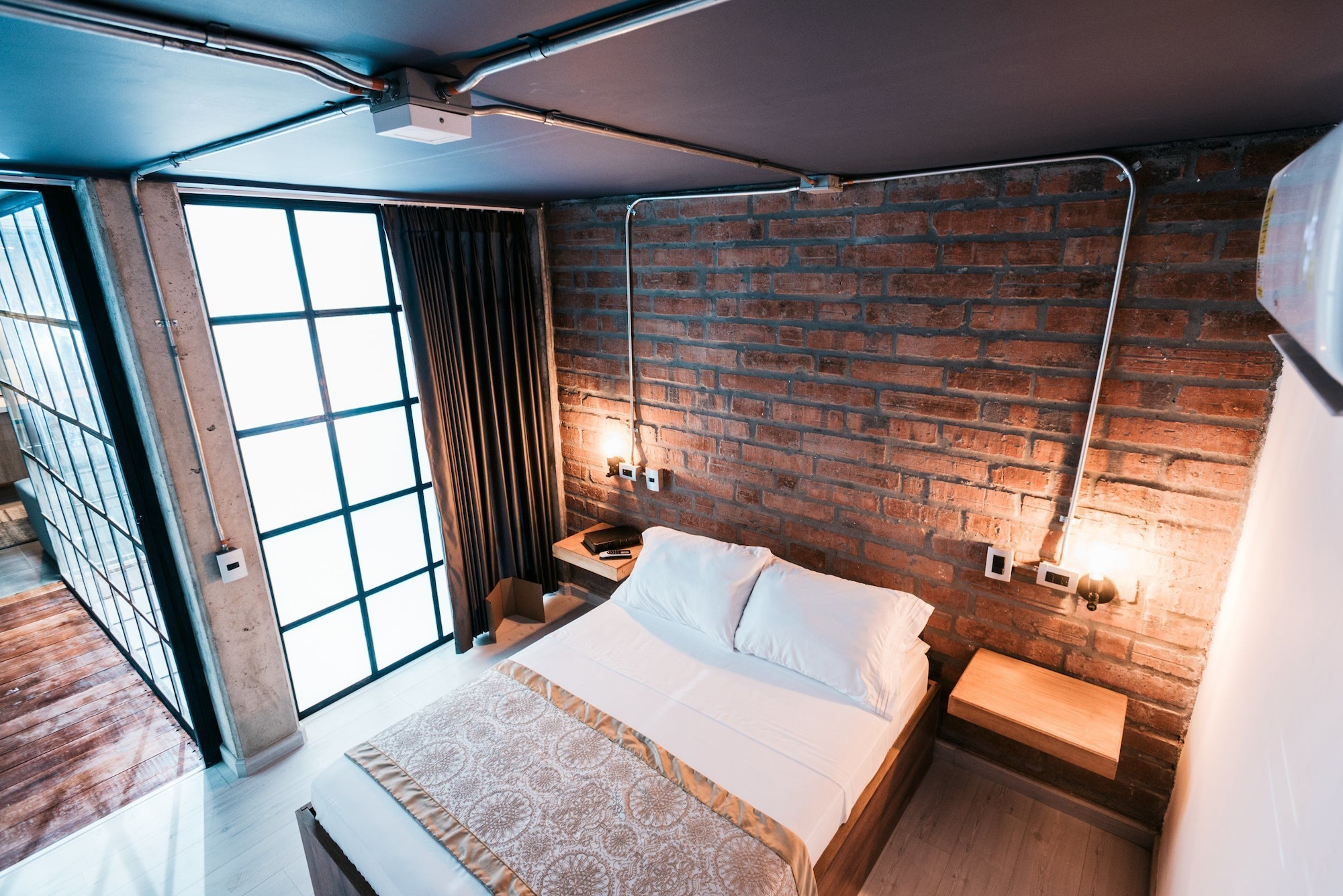 1 BEDROOM, APARTMENT