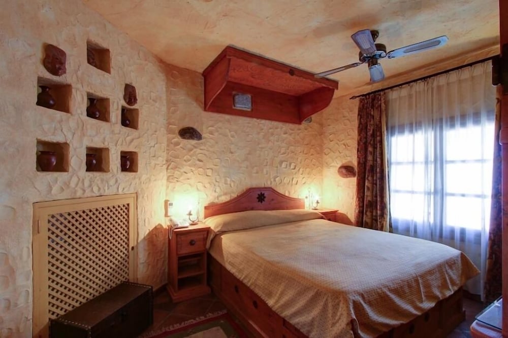 Amanhavis Hotel 4/41